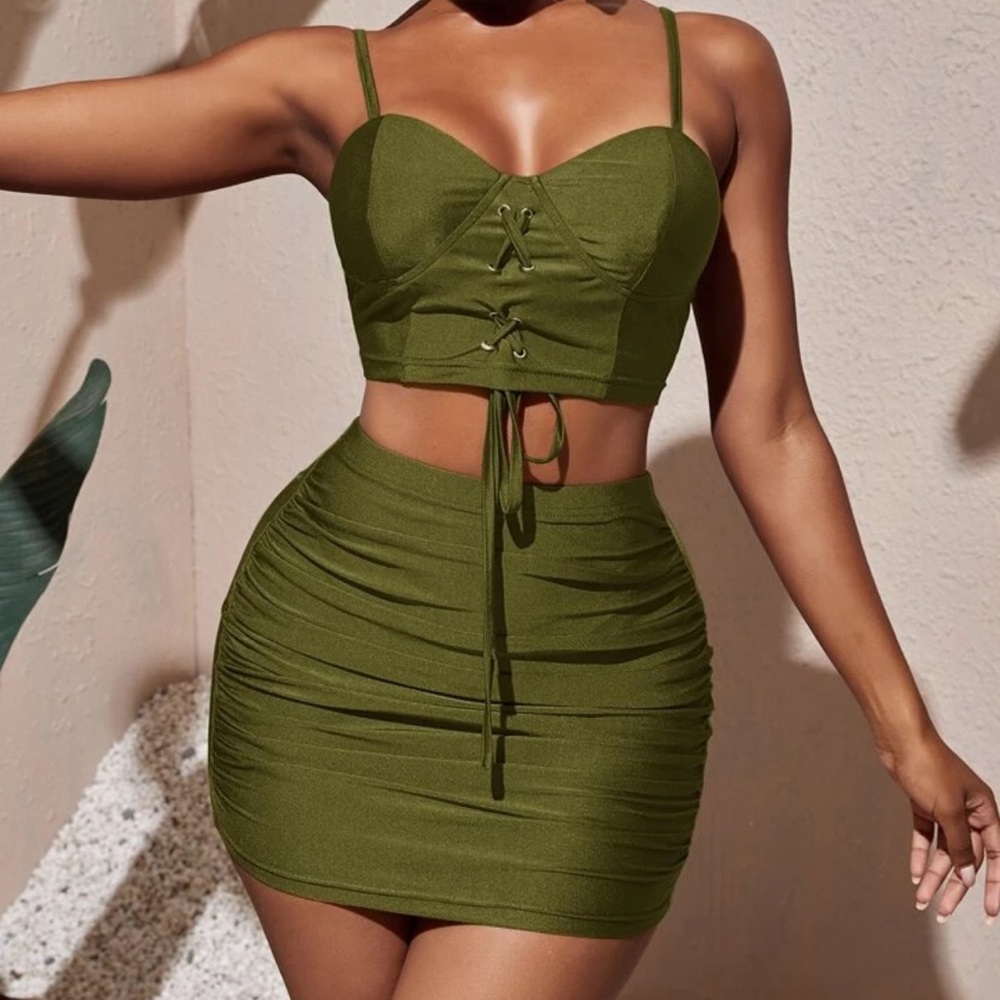 Solid Lace Up Crop Cami Top & Ruched Skirt